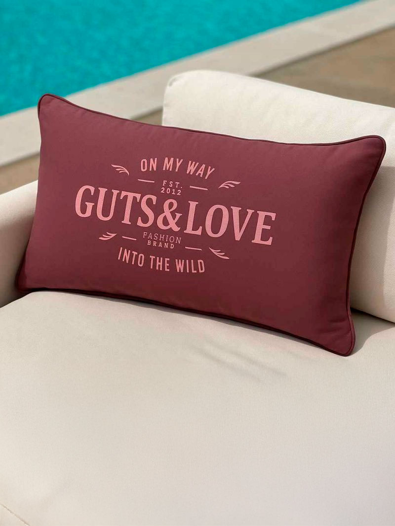 aubergine cushion (2)