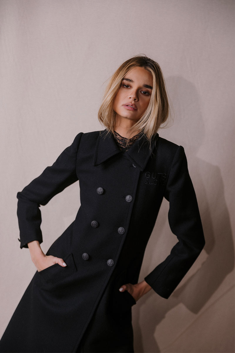 guts and love duellist coat black